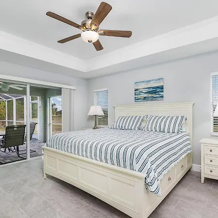 Newly Built Home With Heated Pool, Close To Many Amenities - Villa Sandle
